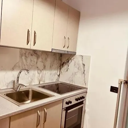 Apartamento Comfy In Center Tirana